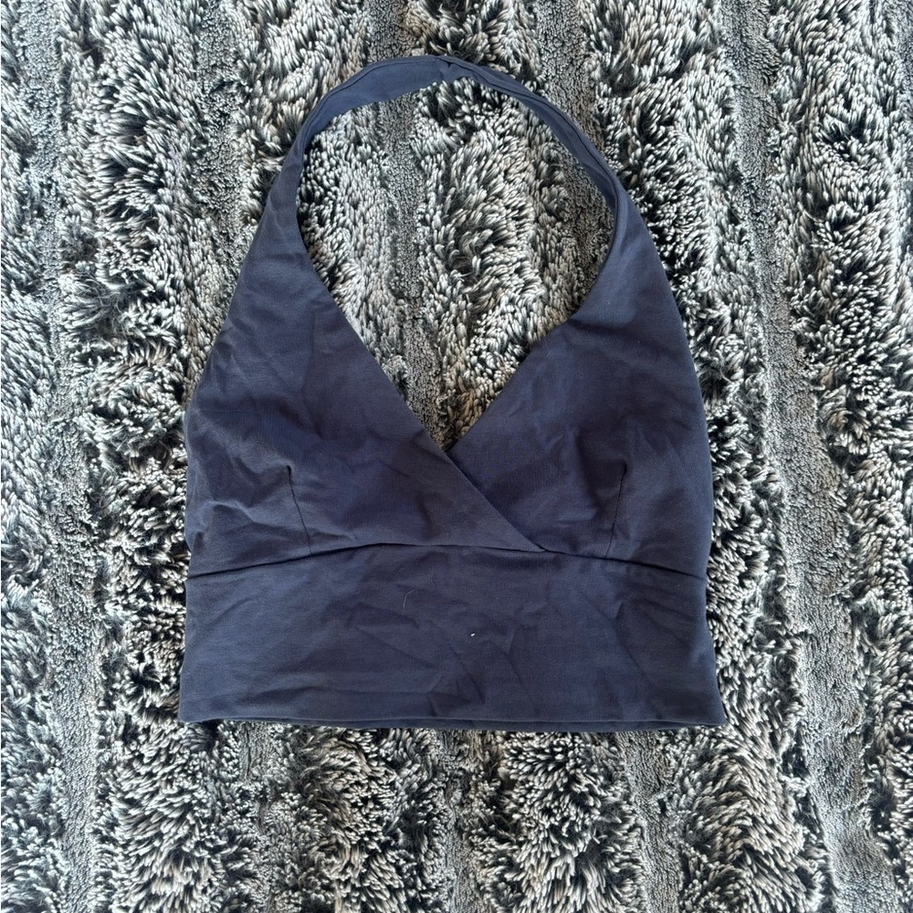 Subdued top